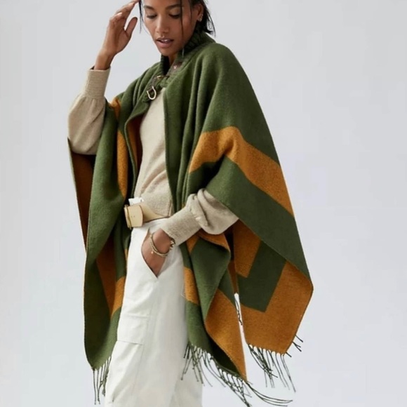 Anthropologie Sweaters - New Anthropologie Green Sweater Poncho